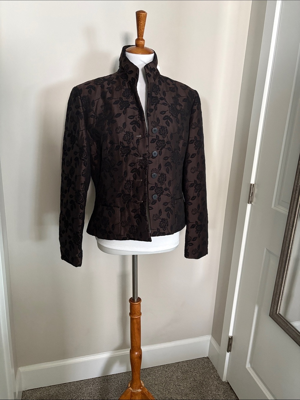 Jones New York Brown and Black Floral Jacquard Button Jacket